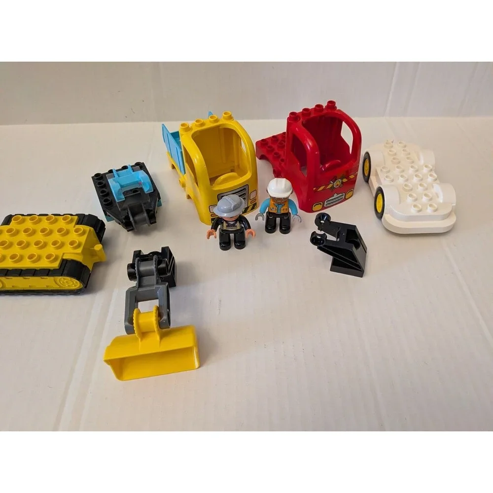 Lego Duplo Construction Truck Firetruck And More Mixed Lot Incomplete Build